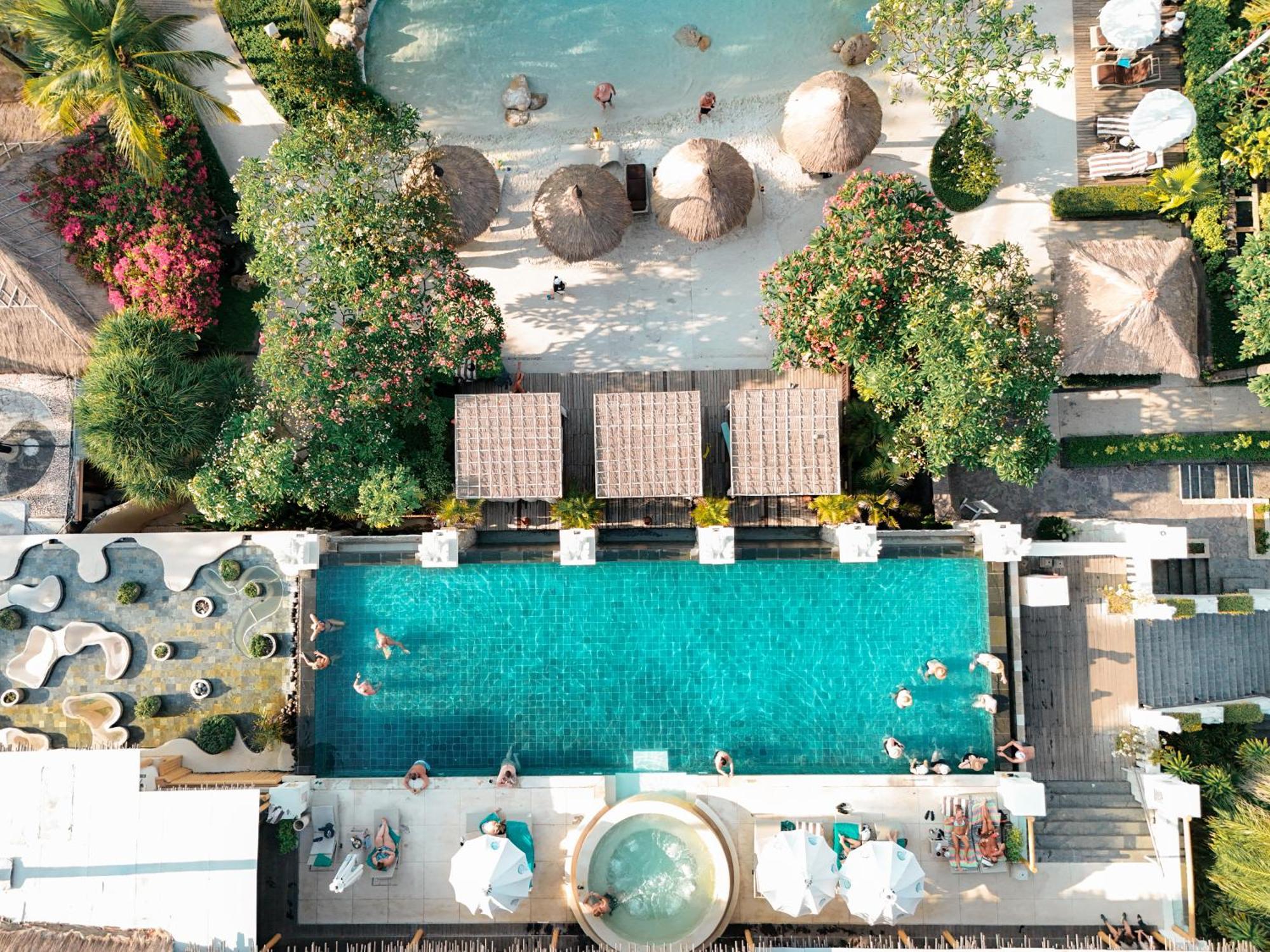 Bali Mandira Beach Resort & Spa Легіан Екстер'єр фото Aerial view of the pool at the hotel